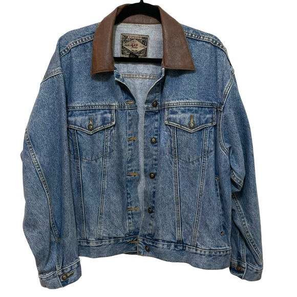 β‘οΈ SOLD Men's Express Denim Jacket Faux Leather Collar, Size Large - Picture 2 of 11